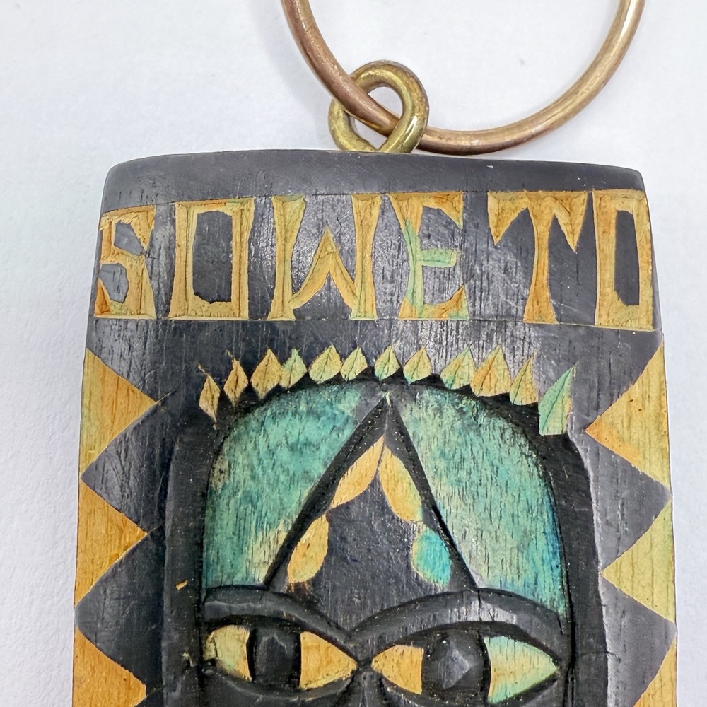 Vintage Hand Carved Brown Wooden Pendant Keychain Bag Charm Soweto South Africa - Picture 5 of 9